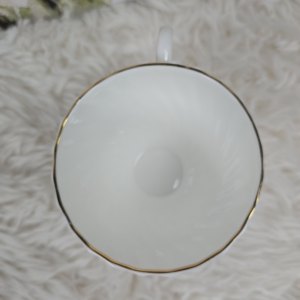 Crown Staffordshire Vintage 3 piece Cup, Saucer, and Dessert Plate - Picture 6 of 14